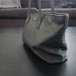 BLACK GUCCI SIGNATURE LEATHER TOTE